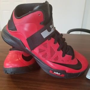 Size 11 men's LeBron sneakers